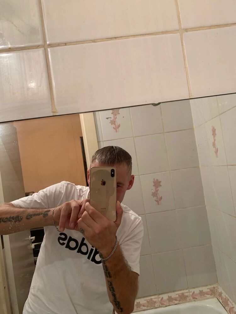  32302973  , 37 ,    