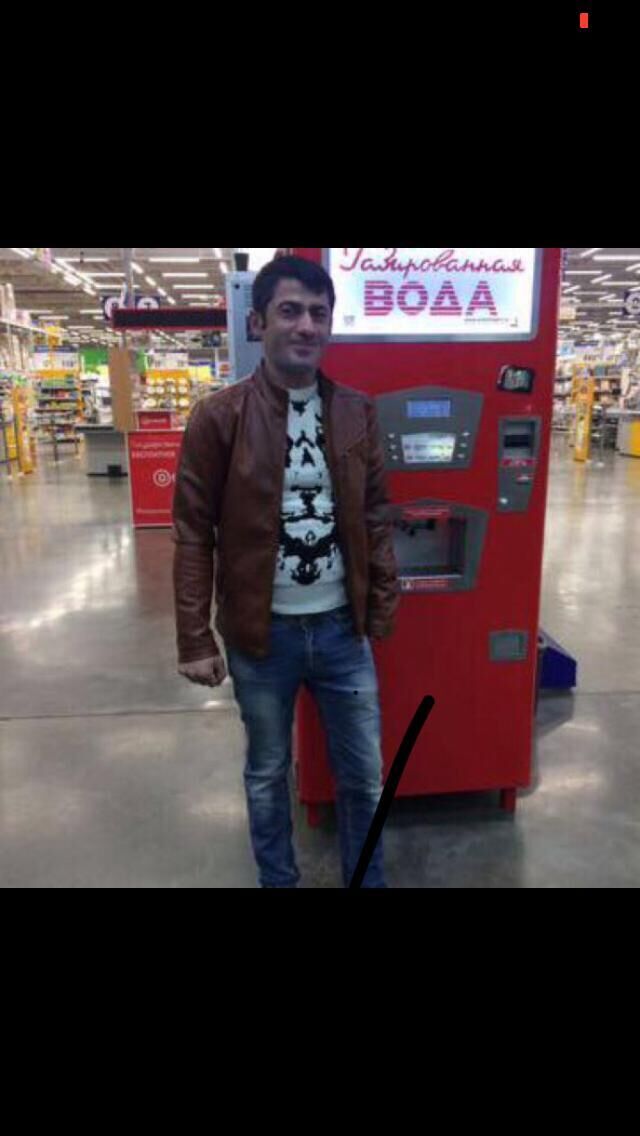  42751753  Karen, 41 ,    --
