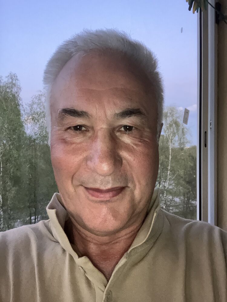  53572153  Andrei, 63 ,    