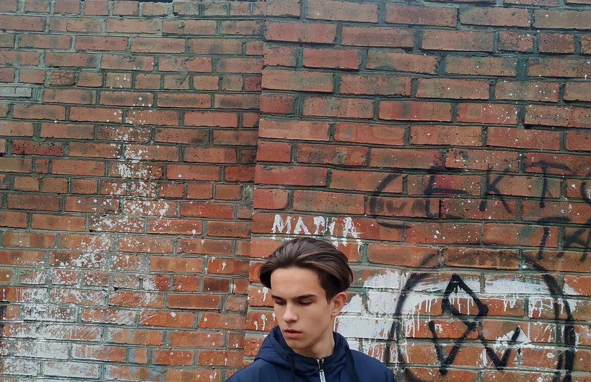  42918553  , 23 ,    