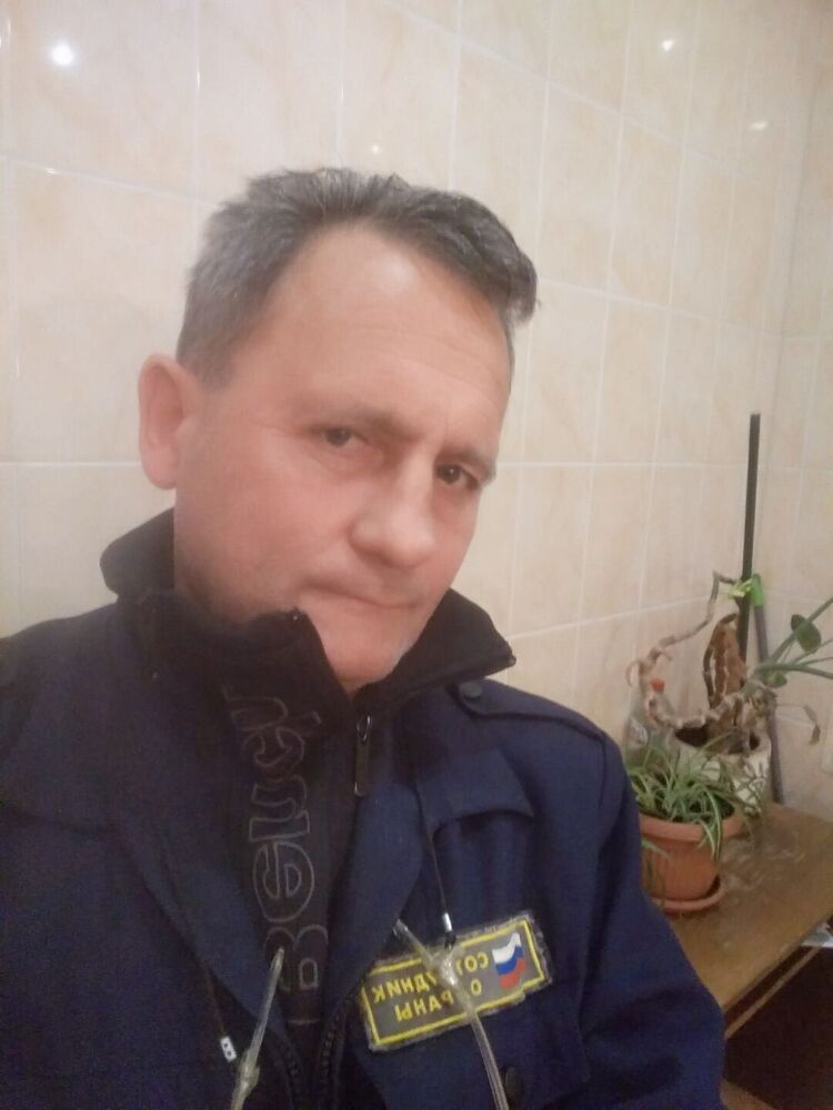  30103743  Andrey, 54 ,    