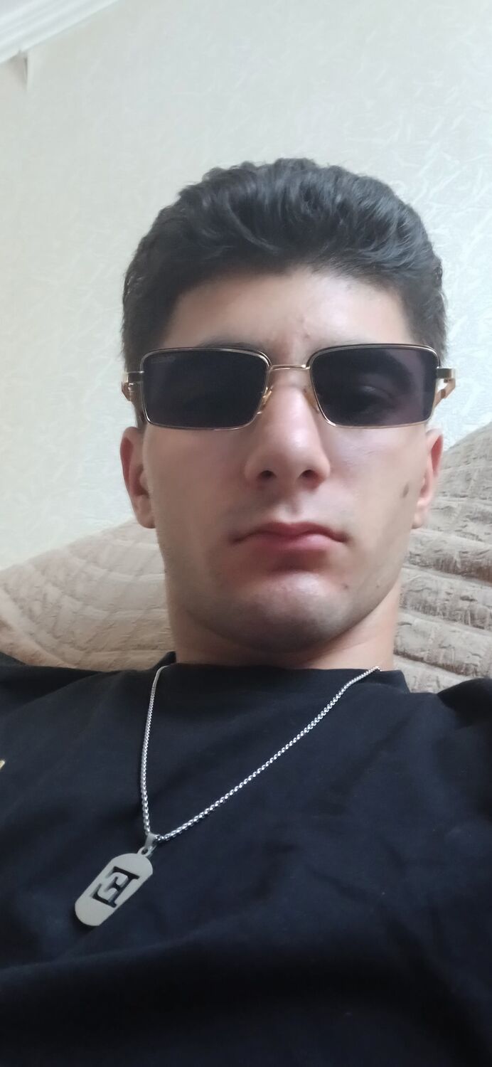  ,   Eduard, 19 ,   ,   