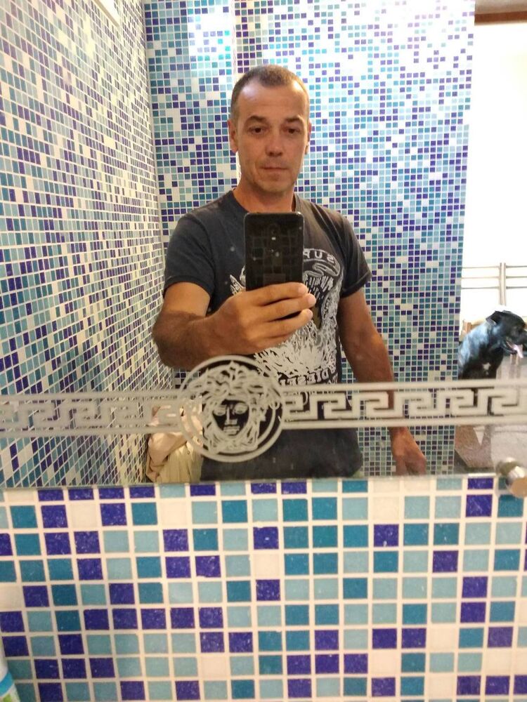  40259943  , 42 ,    