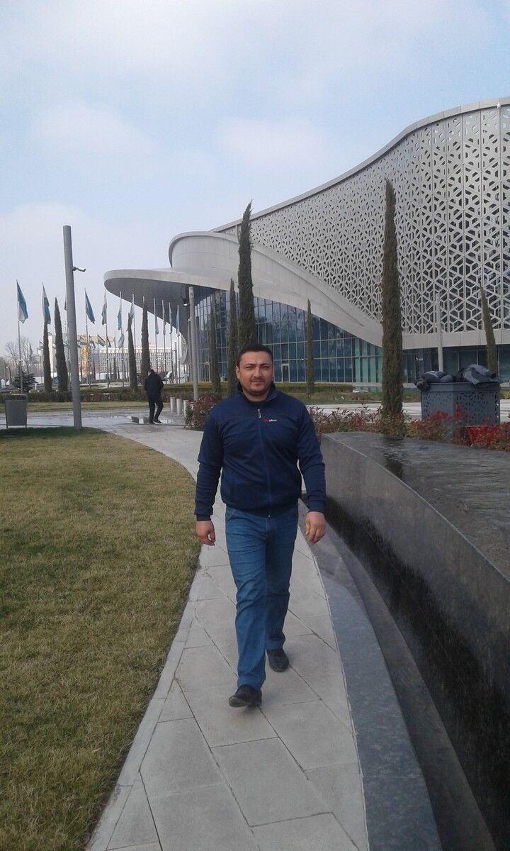  19185483  Dima, 35 ,    