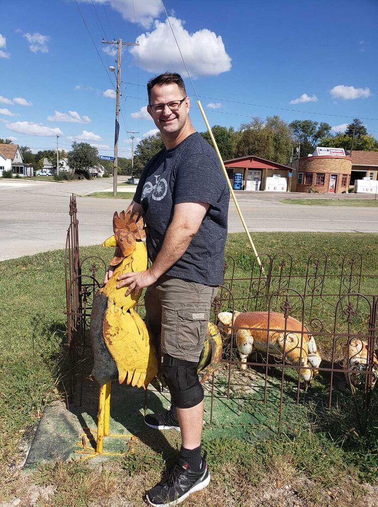  24366773  Bernt, 58 ,    