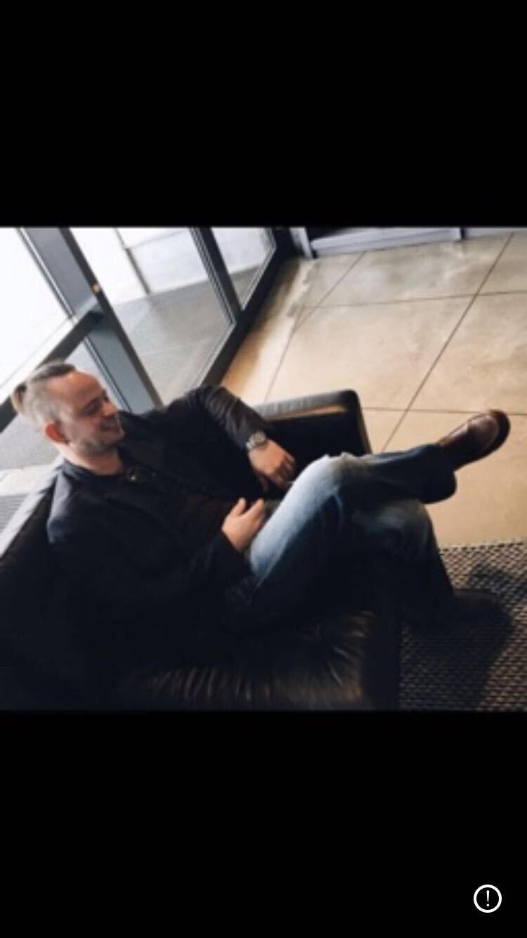  54024283  Sebastian, 39 ,    