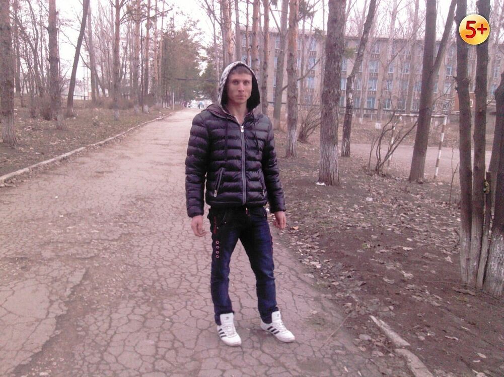  39863213  Dumitru, 33 ,    