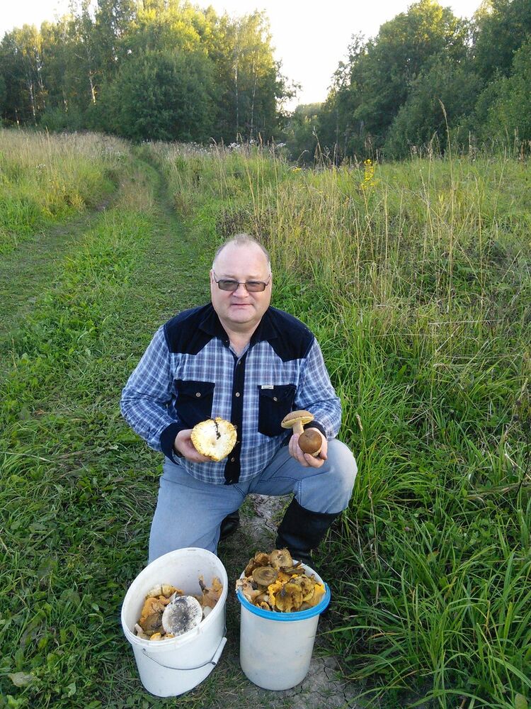  7198773  OLEG, 65 ,    