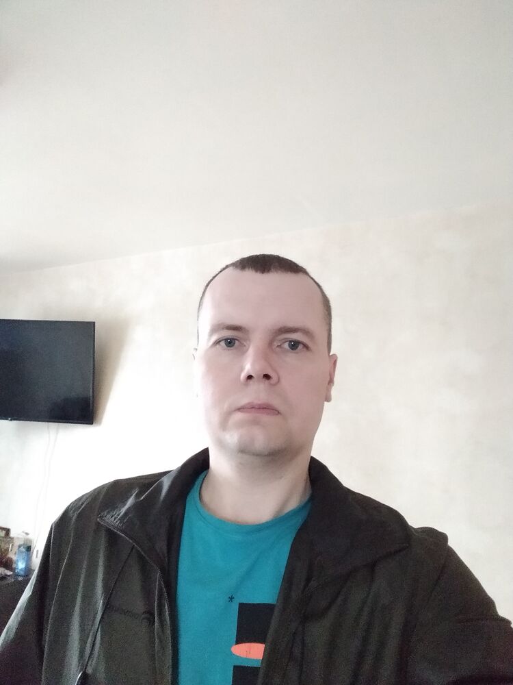  32259243  , 37 ,    