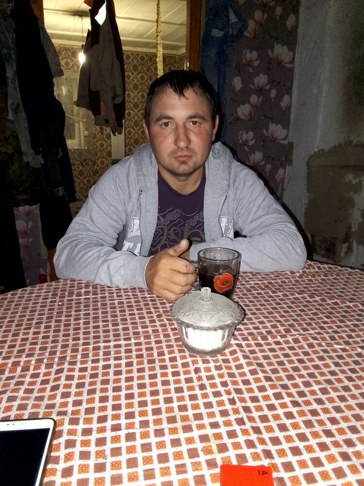  40416133  , 34 ,    