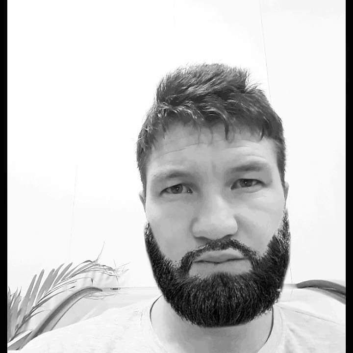  ,   Joni, 33 ,   ,   
