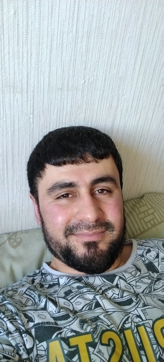  28056653  , 37 ,    