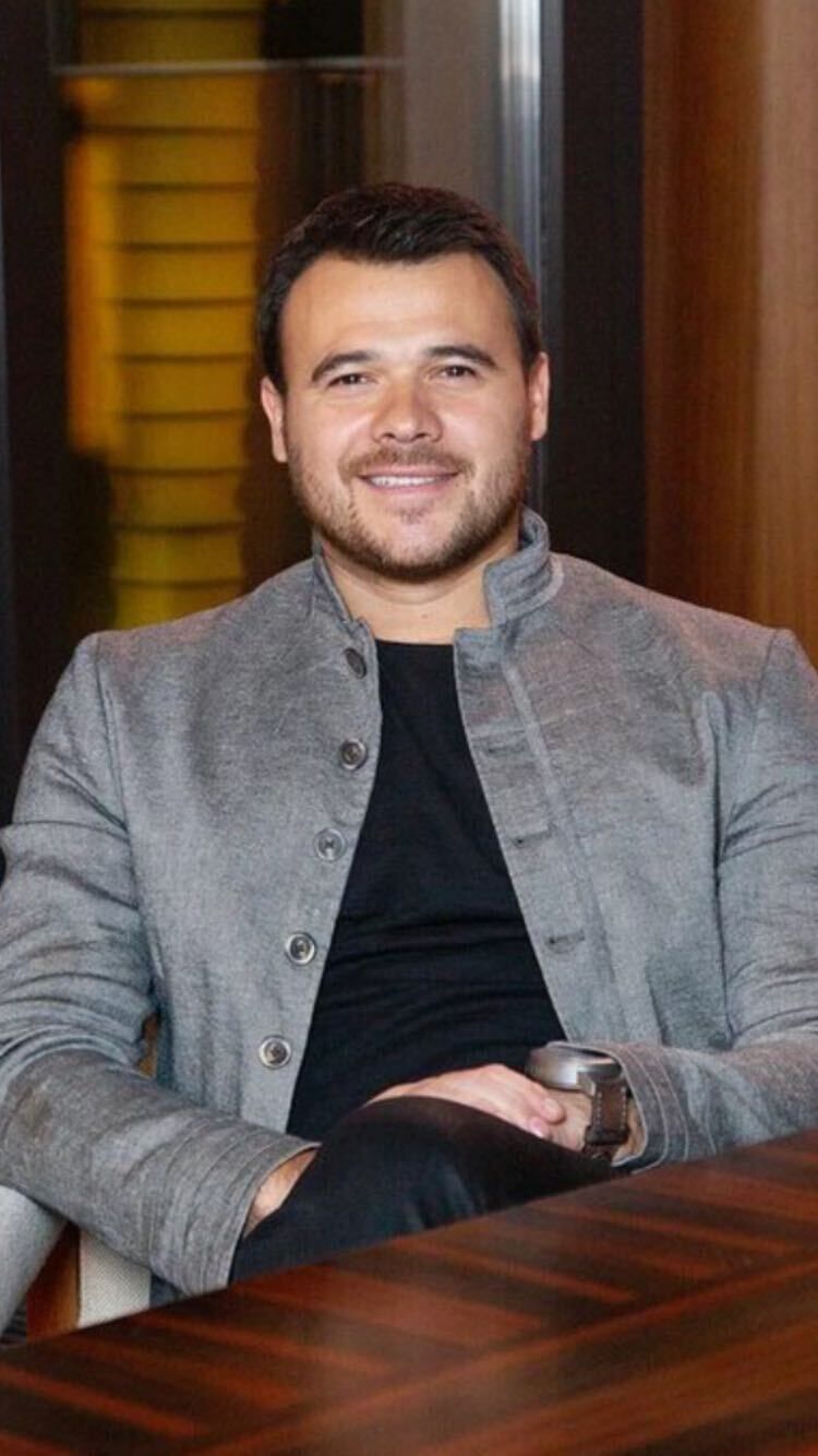  ,   Roo, 37 ,   ,   