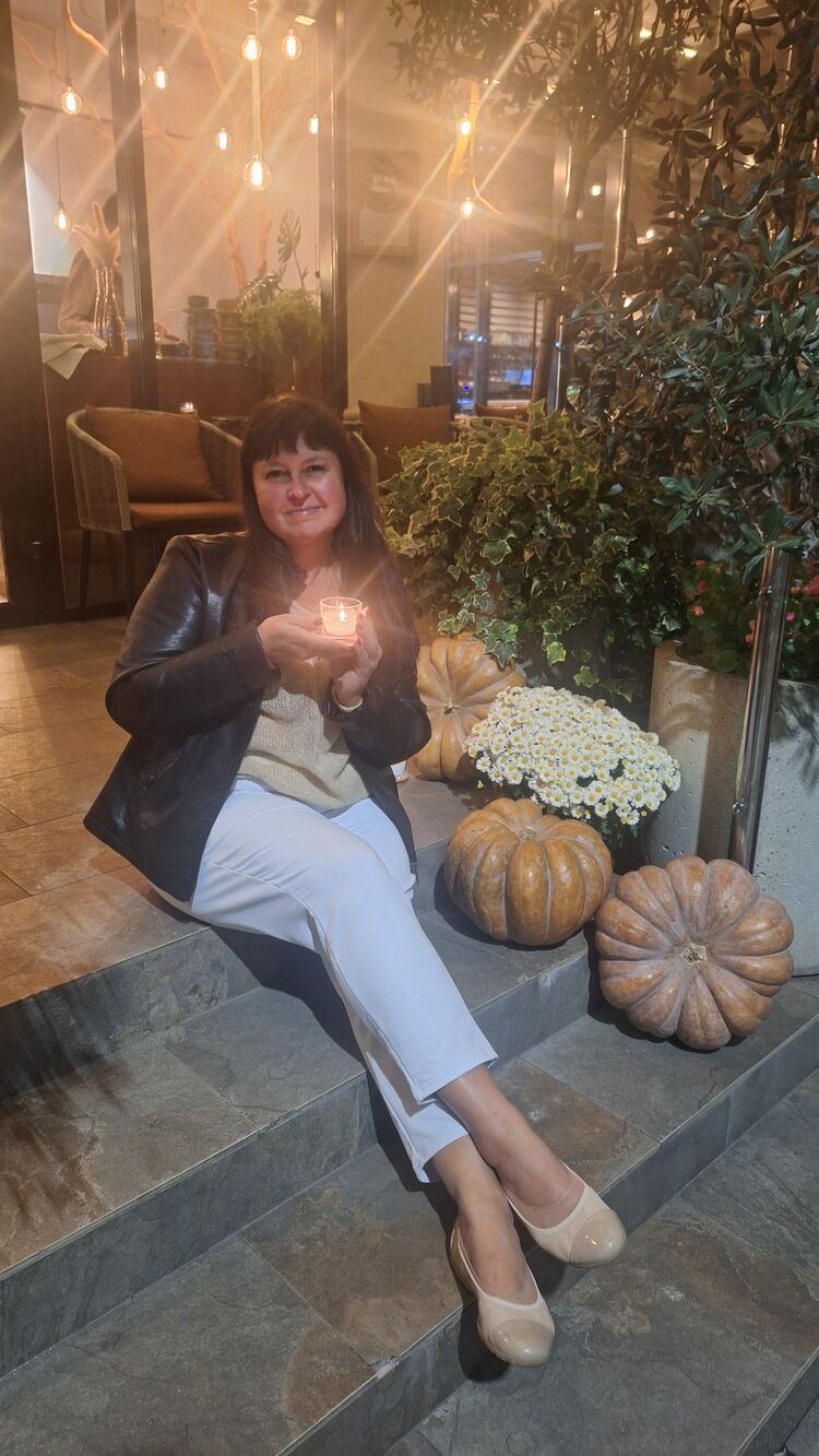  54124633  , 48 ,    -