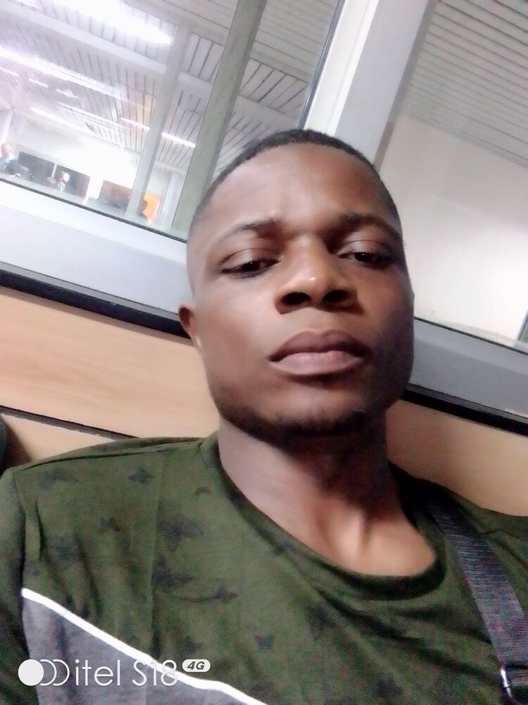  54568103  Tanguy, 31 ,    