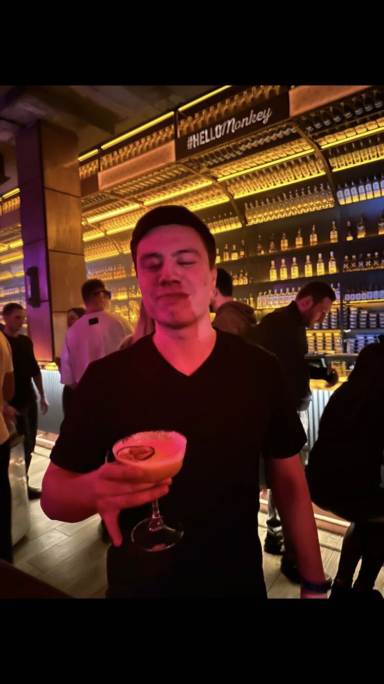  33880933  , 25 ,    -