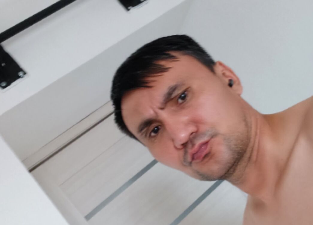  52694723  Kairat, 41 ,    