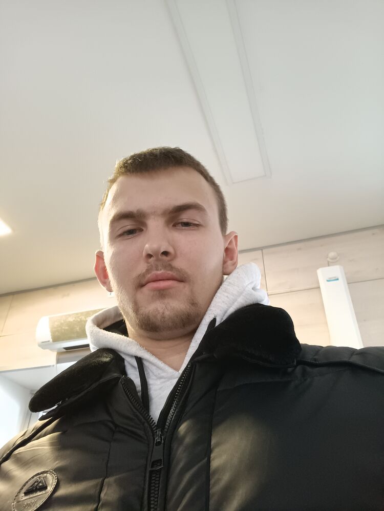  33088413  , 25 ,    