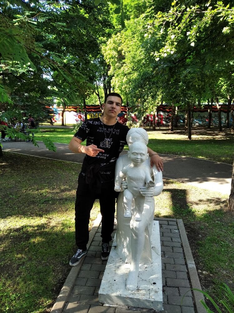  ,   Evgeny, 33 ,   ,   