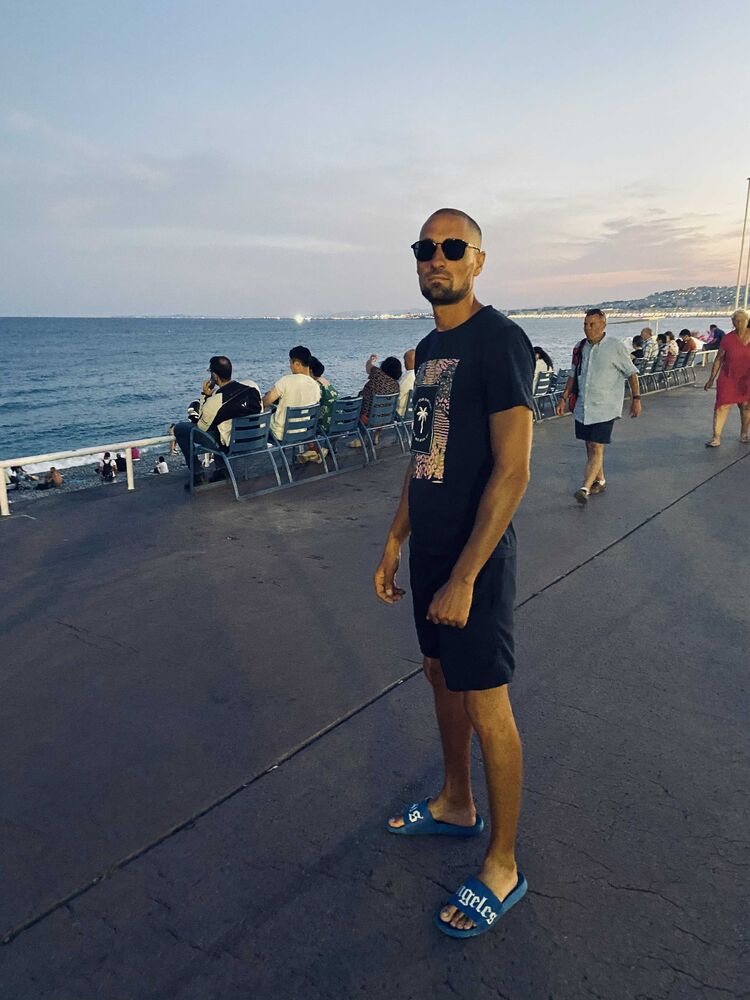  ,   Dumitru, 32 ,   c 