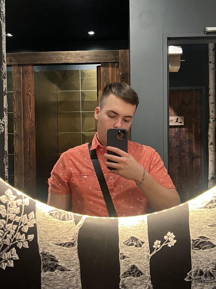  ,   Alex, 19 ,   ,   