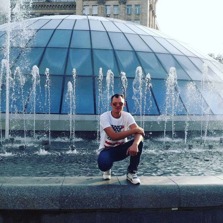  21204683  , 30 ,    