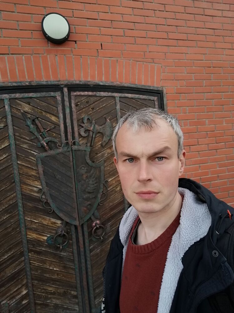  49327633  , 40 ,    