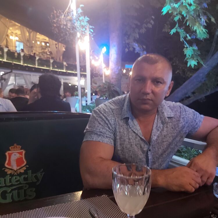  50277293  Ruslan, 44 ,    