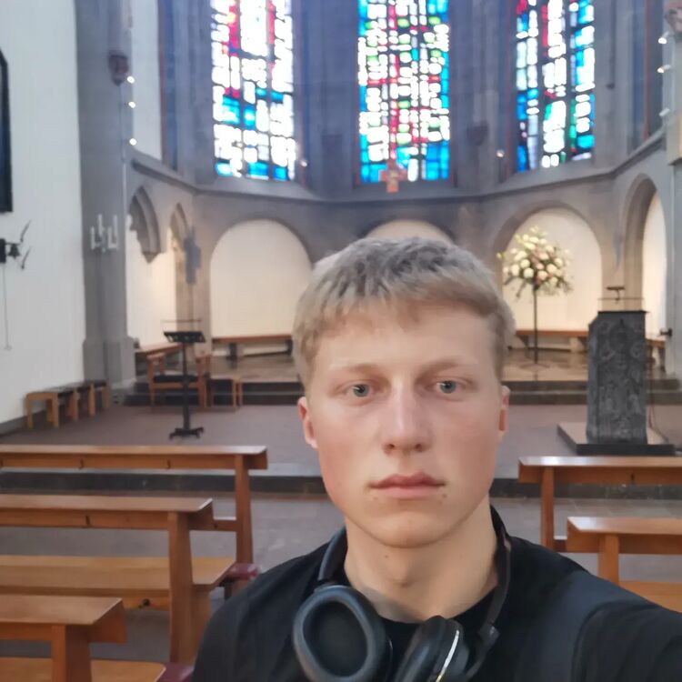  Flensburg,   Vlad, 20 ,   ,   