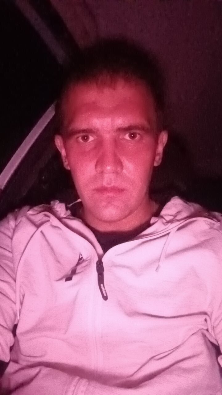  37352123  , 31 ,    