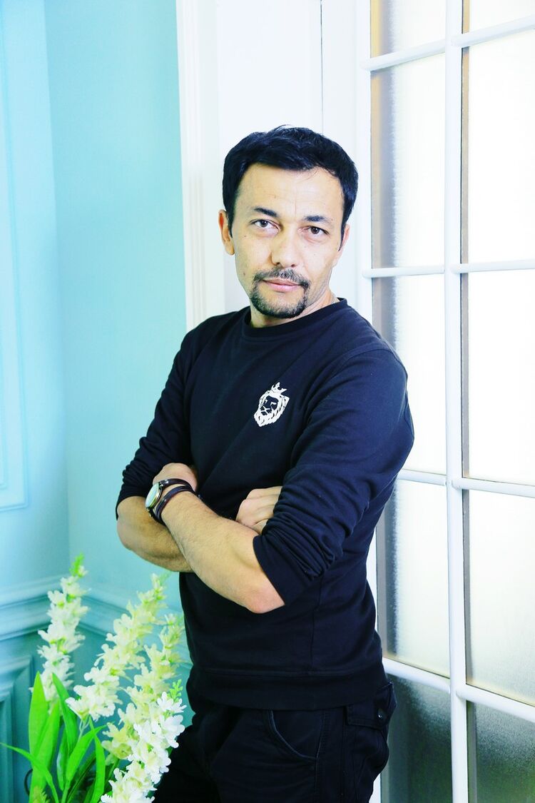  12197433  Mustafo, 38 ,    