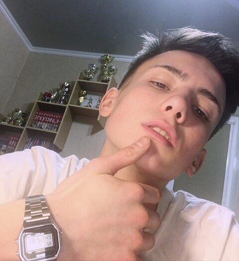  52879133  , 21 ,    