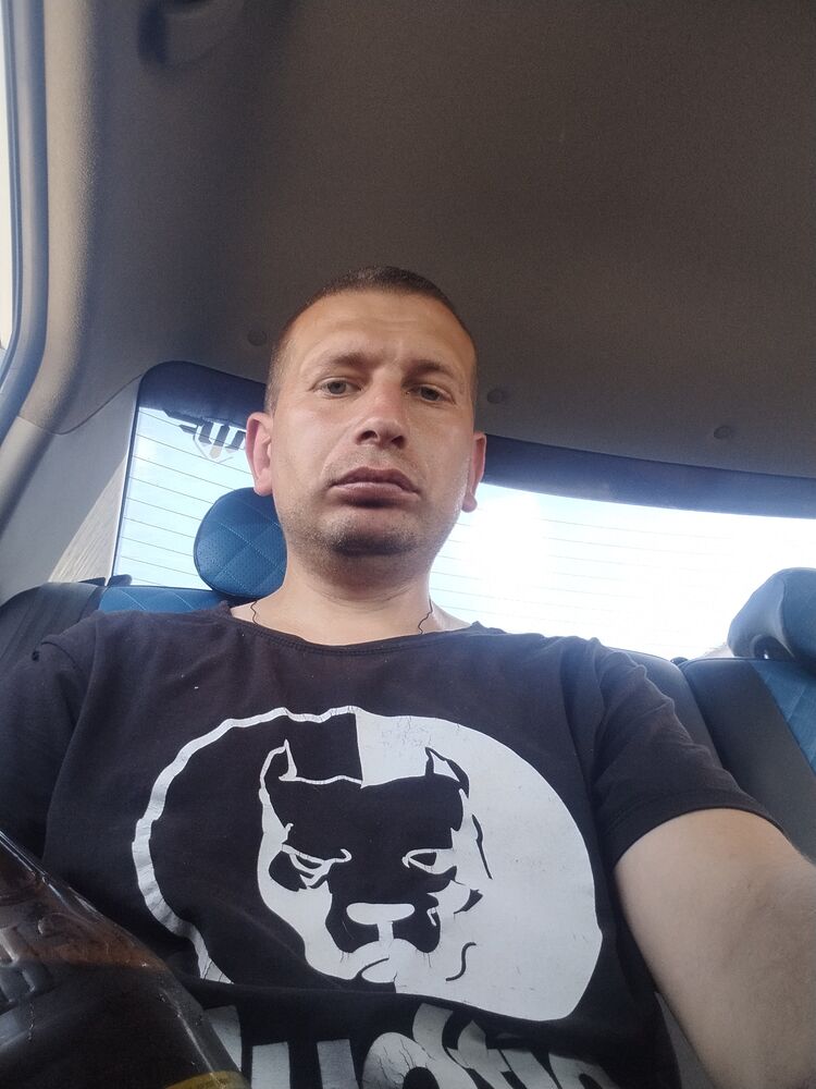 46833463  , 39 ,    