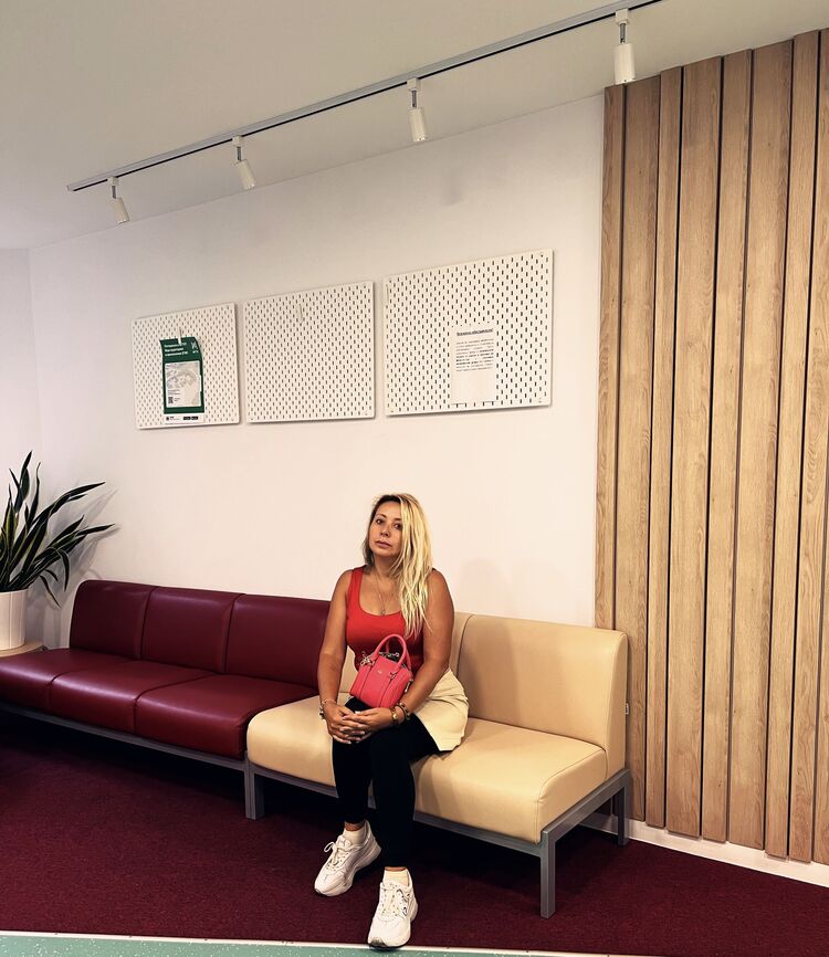  ,   Tatiana, 40 ,   c 