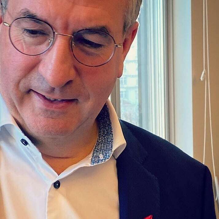  28261203  Jurgen Gunth, 60 ,    