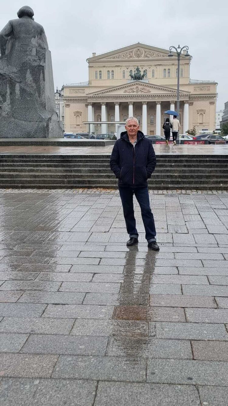  44190233  Oleg, 65 ,    