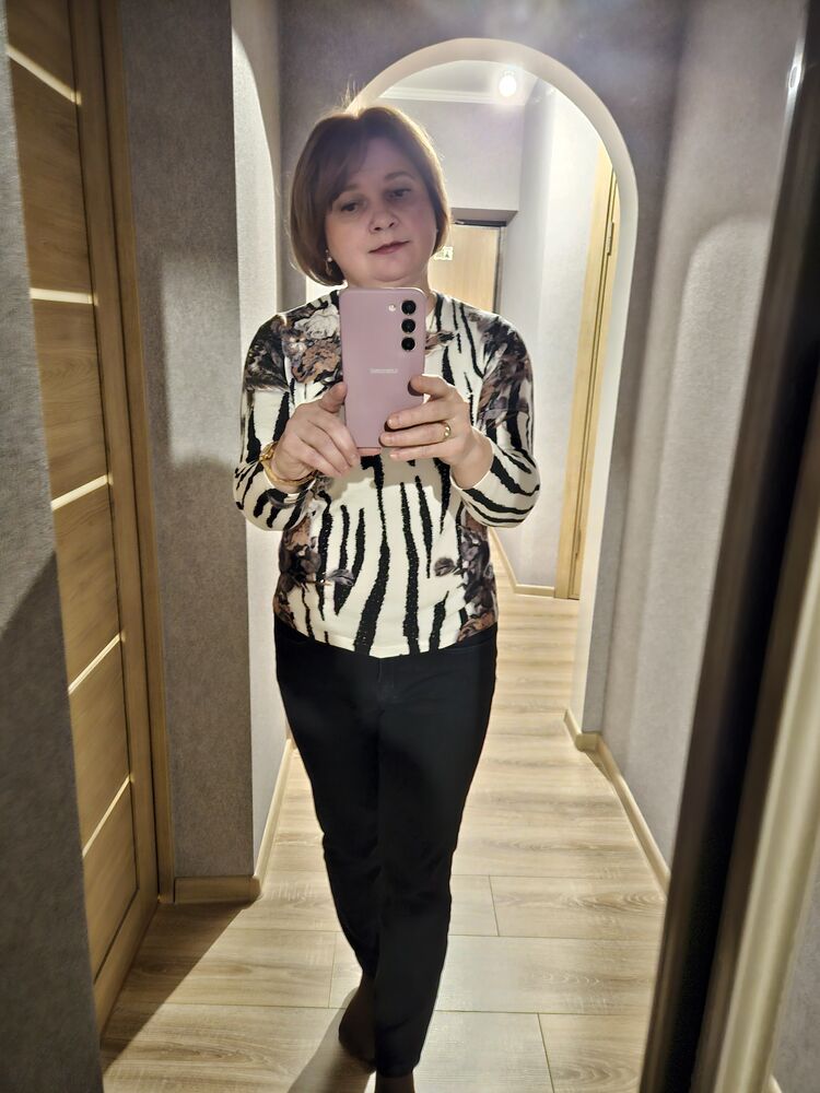  ,   Elena, 55 ,   c , 