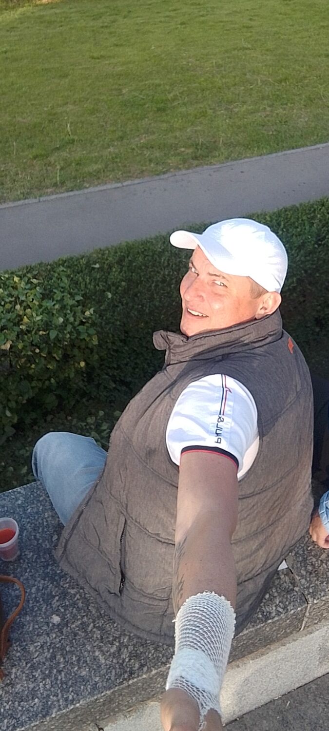  53885013  , 41 ,    --