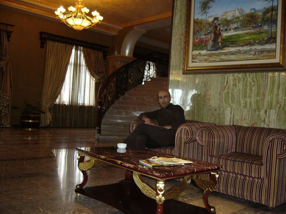  ,   Artek, 41 ,   ,   , c 
