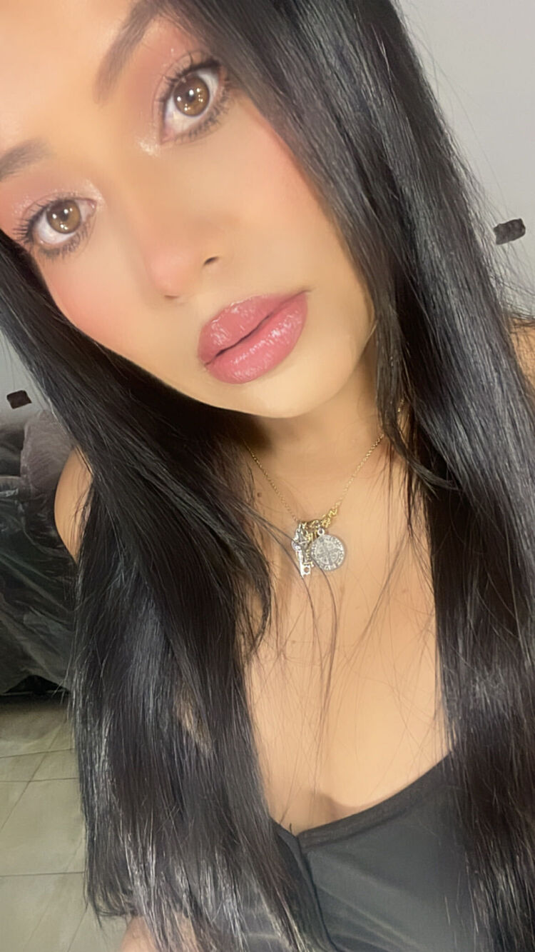  48556643  Danitza, 135 ,    ----