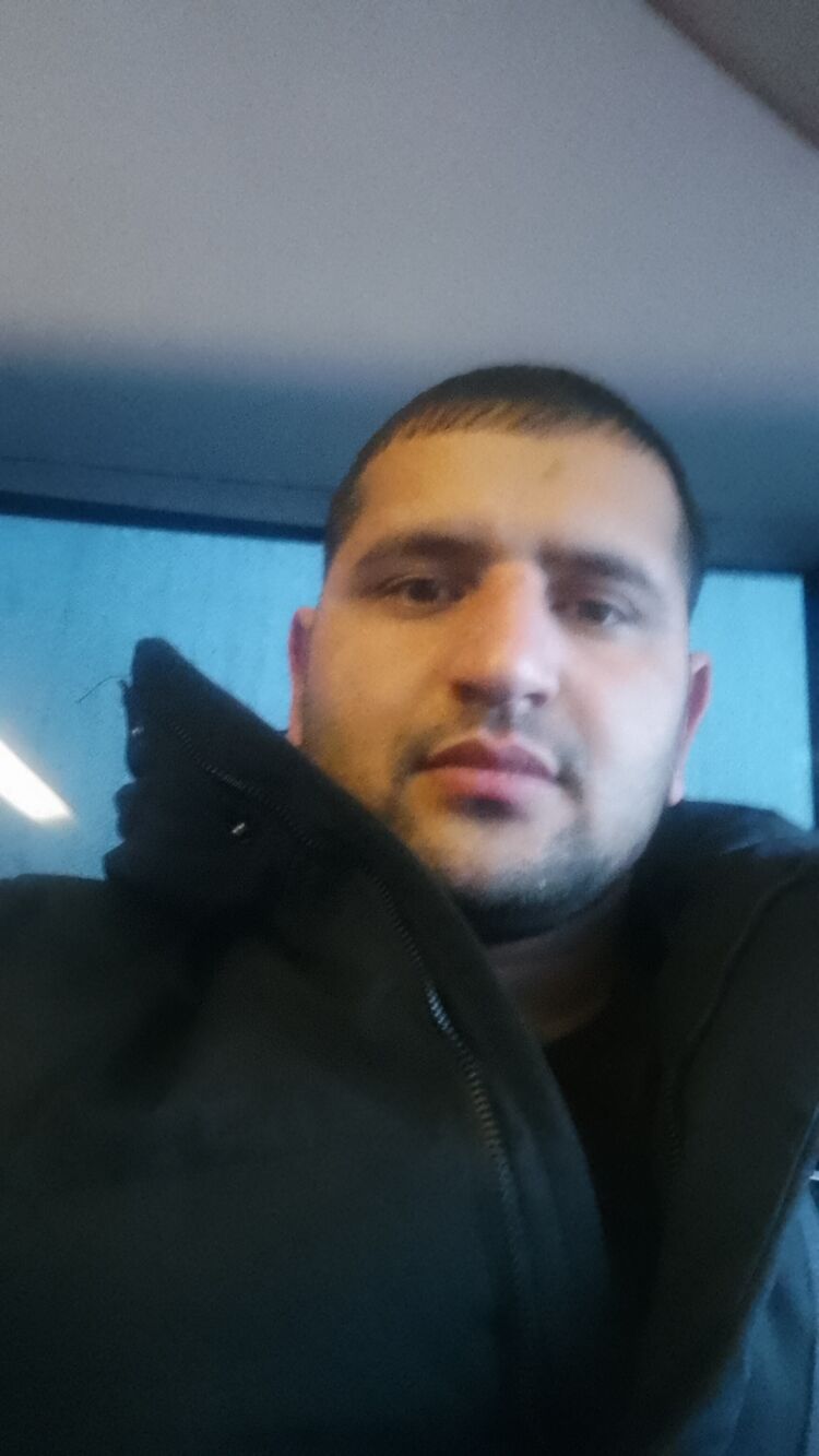  48557433  , 32 ,    