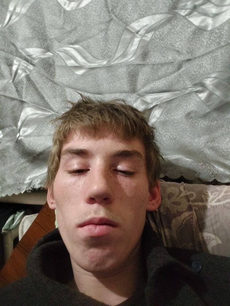  49046833  Djdjchdk, 21 ,    