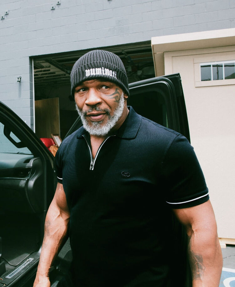  40256843  Miketyson, 57 ,    