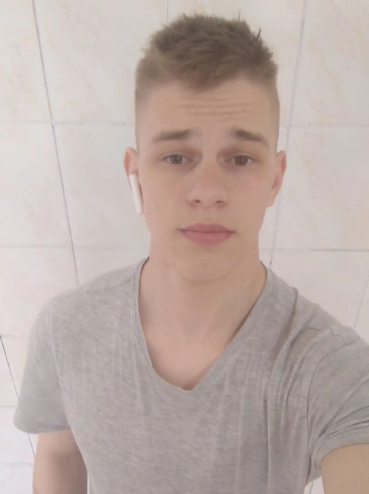  27438343  , 23 ,    -