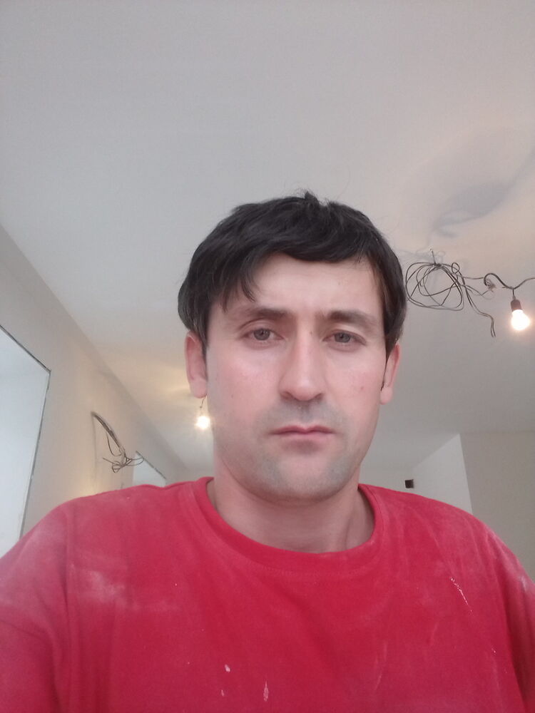  8934353  Shuhrat, 39 ,    
