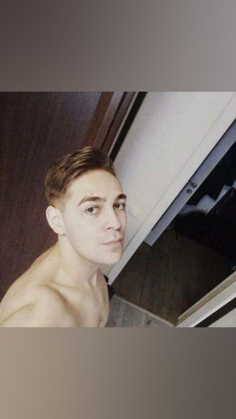  33328753  Alexander, 33 ,    