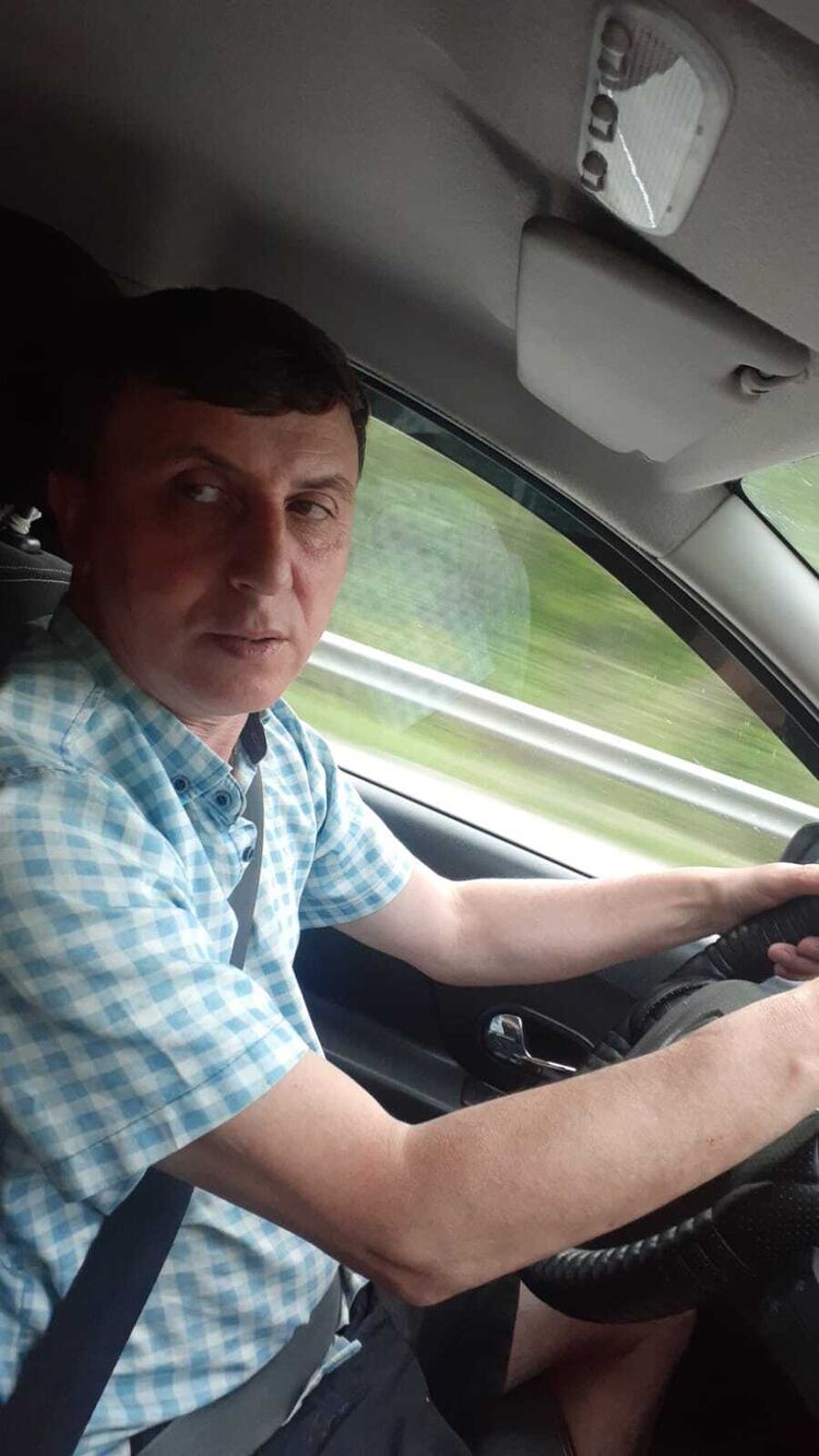  42871843   , 49 ,    