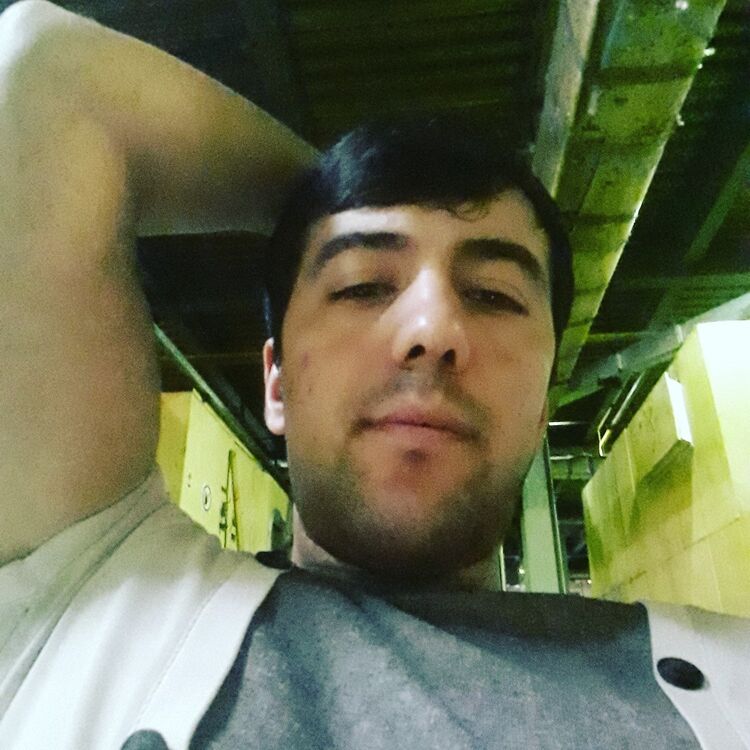  18129963  , 33 ,    