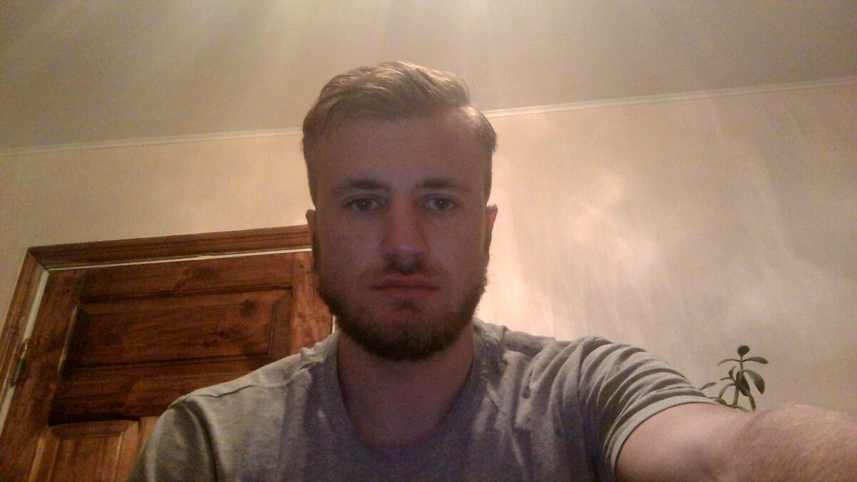  ,   Artem, 34 ,   ,   , c 
