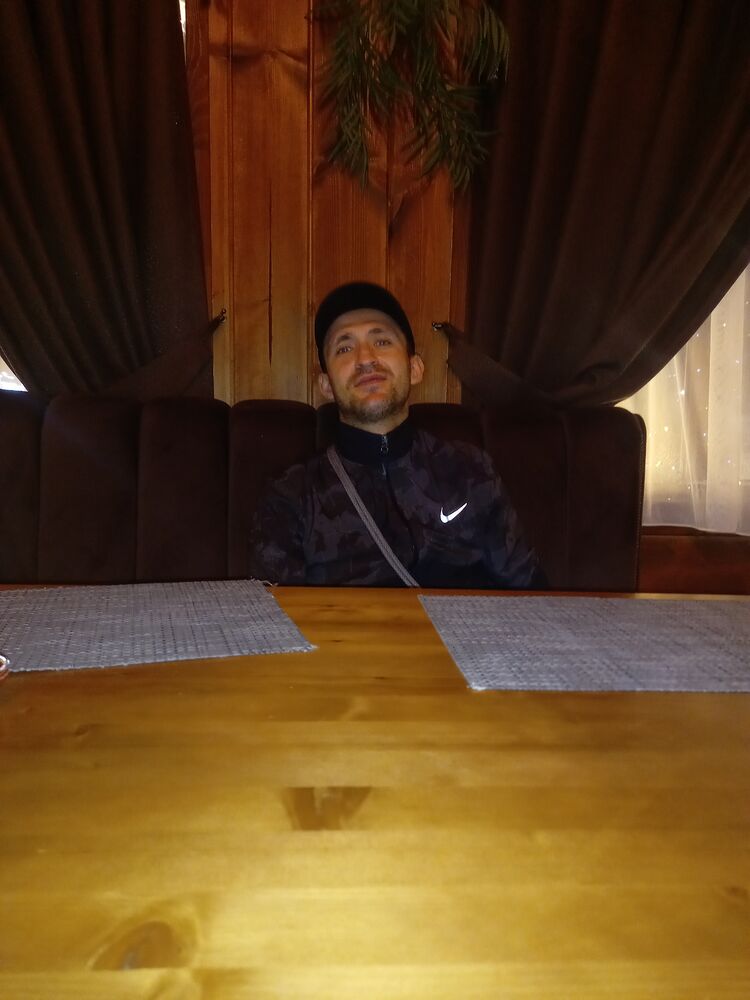  53210763  Slava, 34 ,    